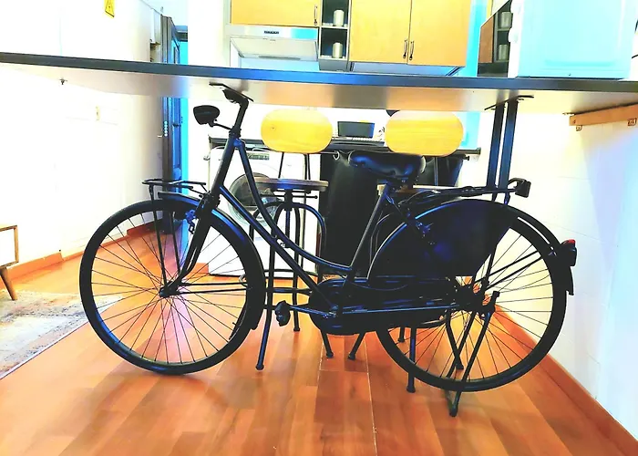 Trastevere In Bike - Con Bici, Wi-Fi e AC